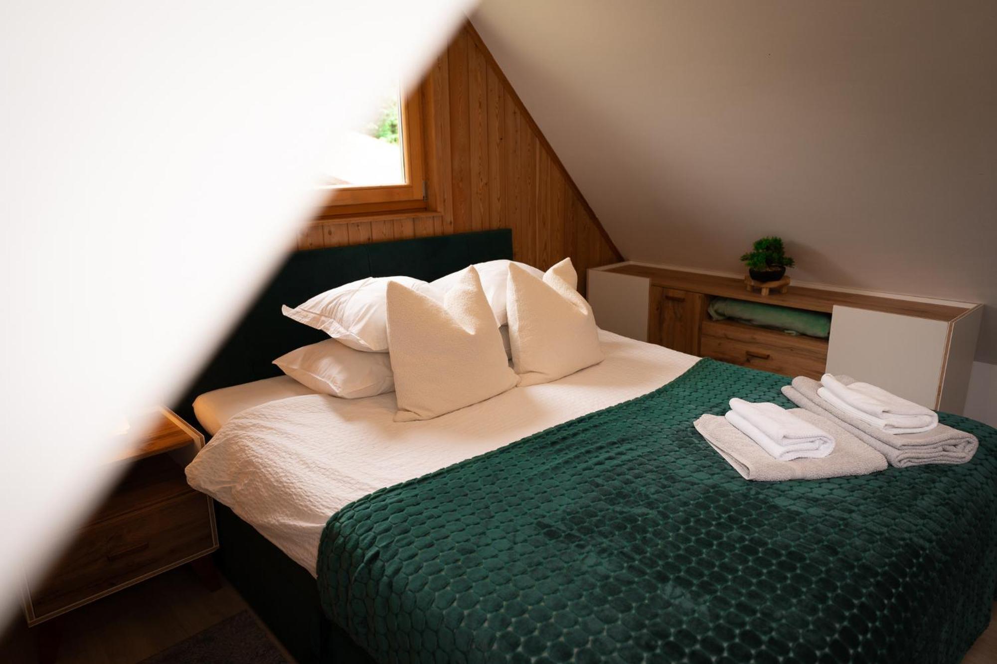 فندق Glamping Gozdna Jasa بوويتش المظهر الخارجي الصورة